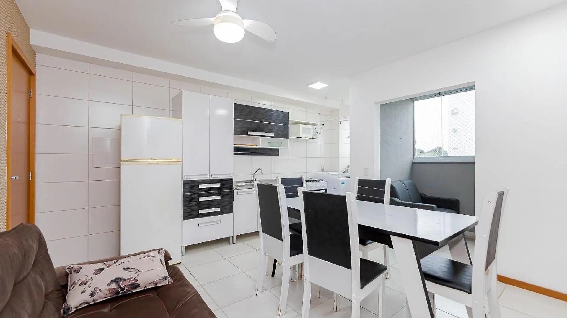 Apartamento Completo Perto Da Praia E Beto Carrero World! Picarras 0*,