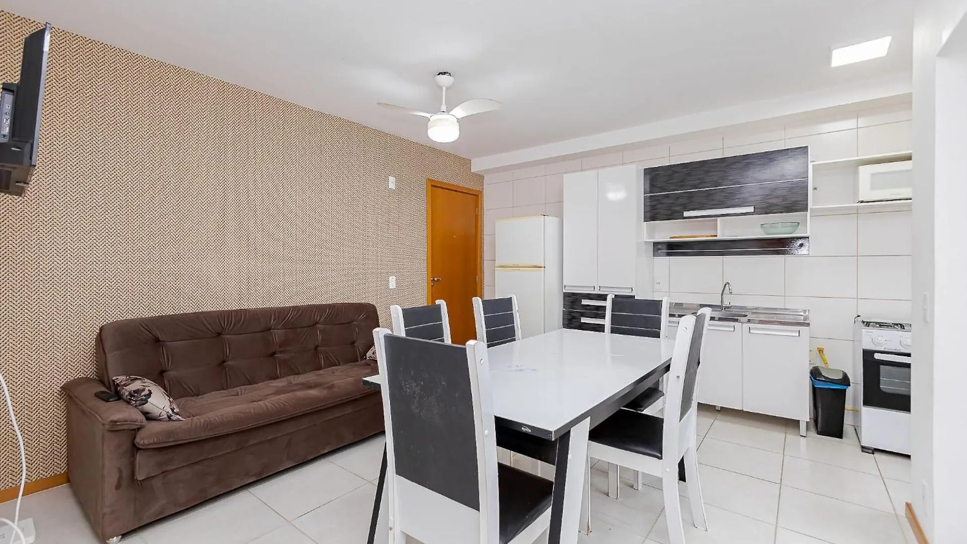 Apartamento Completo Perto Da Praia E Beto Carrero World! Picarras Apartment
